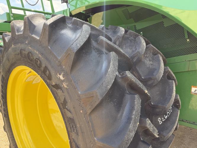 John Deere S770