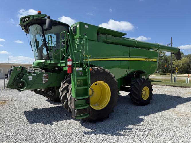 John Deere S780