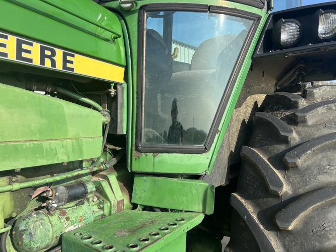John Deere 4640