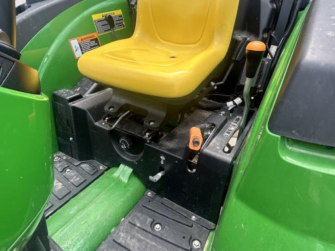 John Deere 4066M