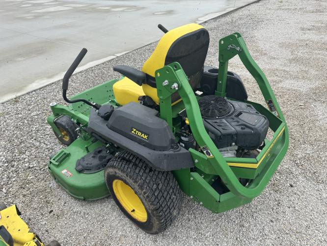 John Deere Z735E