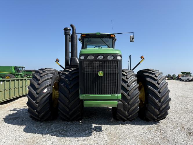 John Deere 9530