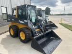 John Deere 320G