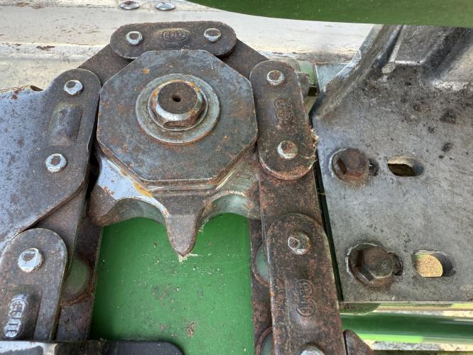 John Deere 708C