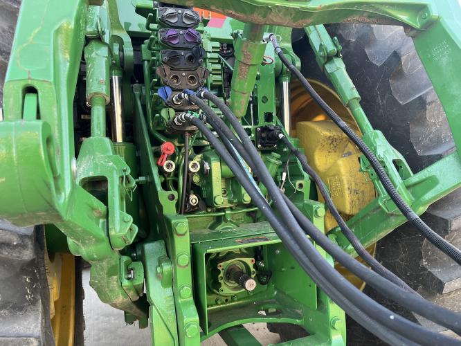 John Deere 8R 250