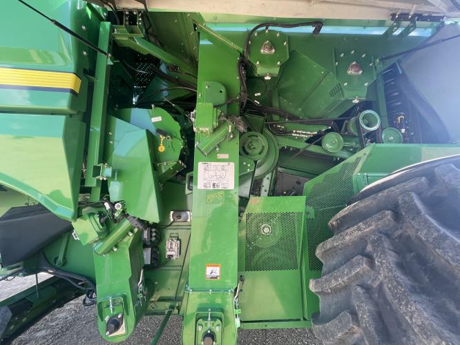 John Deere S780