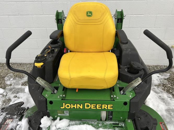 John Deere Z720E