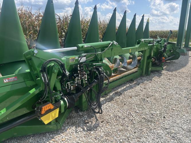 John Deere C12F