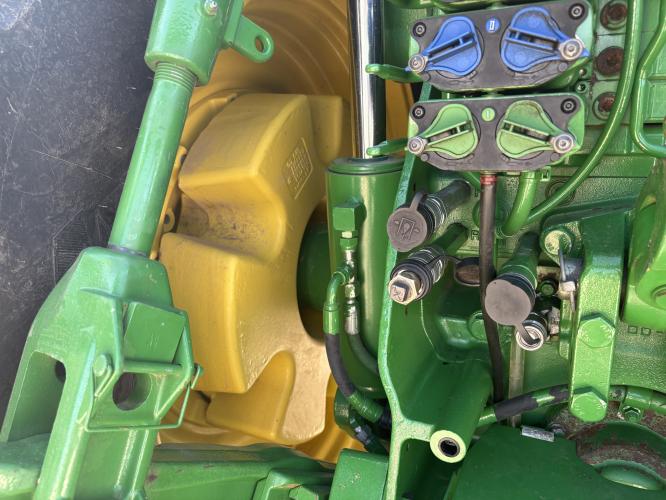 John Deere 8285R