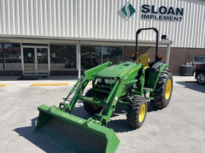 John Deere 4044R