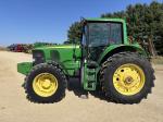 John Deere 7420