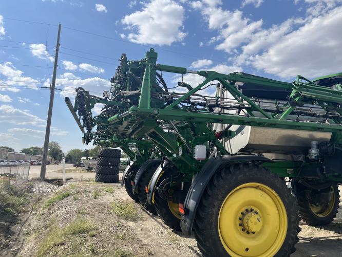 John Deere 412R
