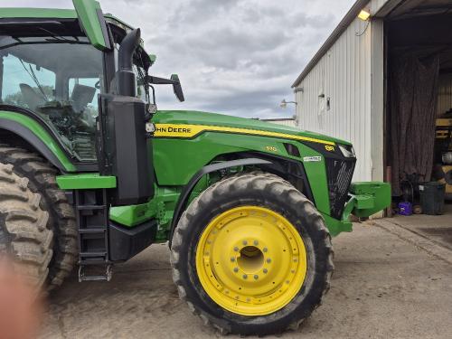 2022 John Deere 8R 370