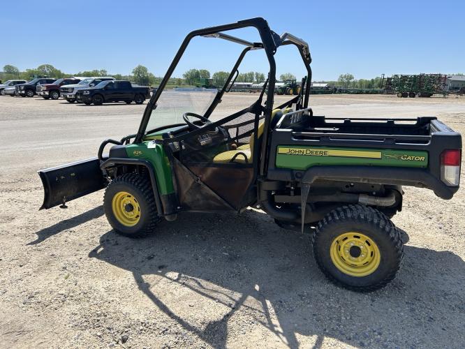 John Deere XUV 825I GREEN