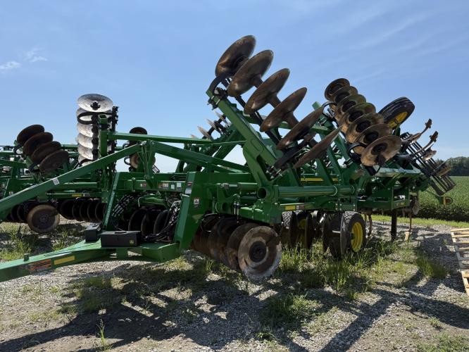John Deere 2730