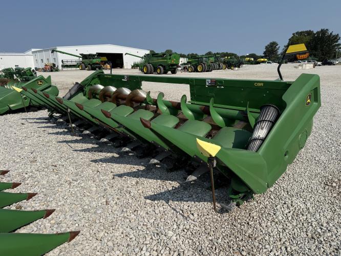 John Deere C8R