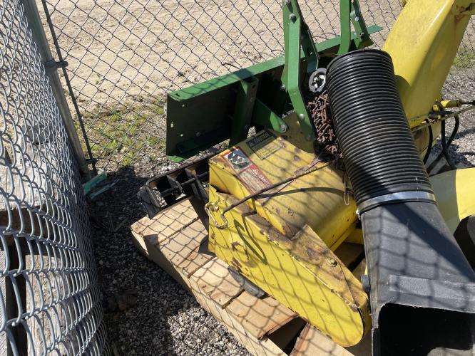 John Deere 318