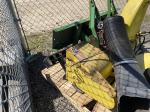 John Deere 318