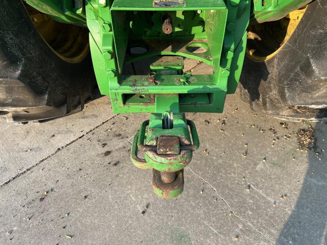 John Deere 8320R