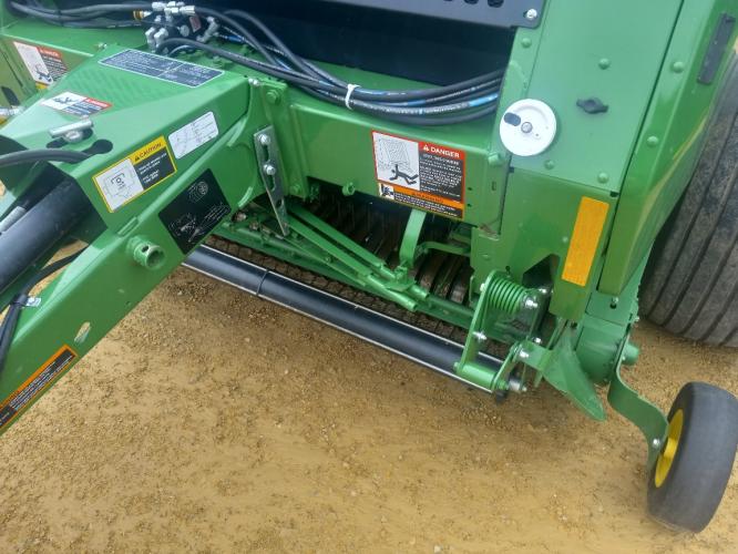 John Deere 560M