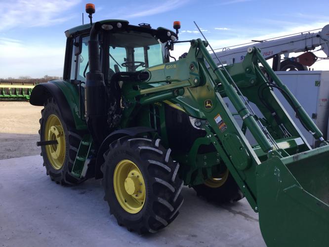 John Deere 6120M