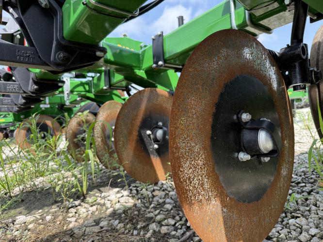 John Deere 2100
