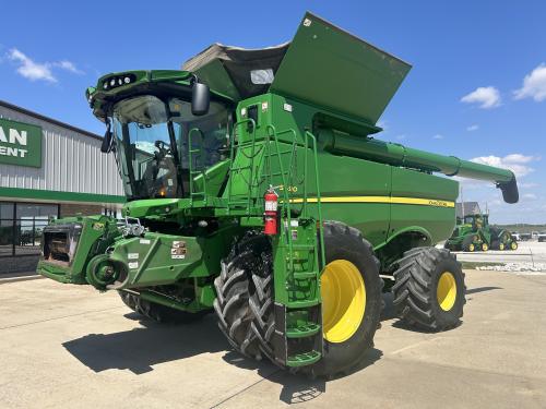 2015 John Deere S690