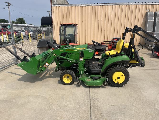 John Deere 1023E