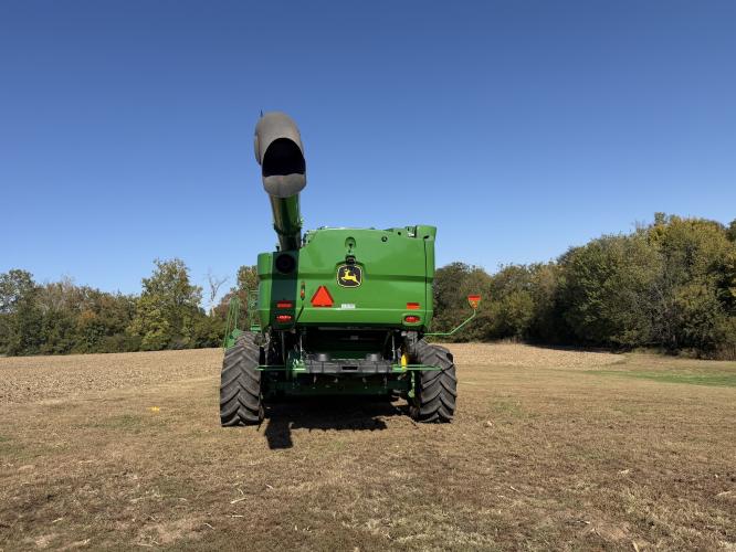 John Deere S780