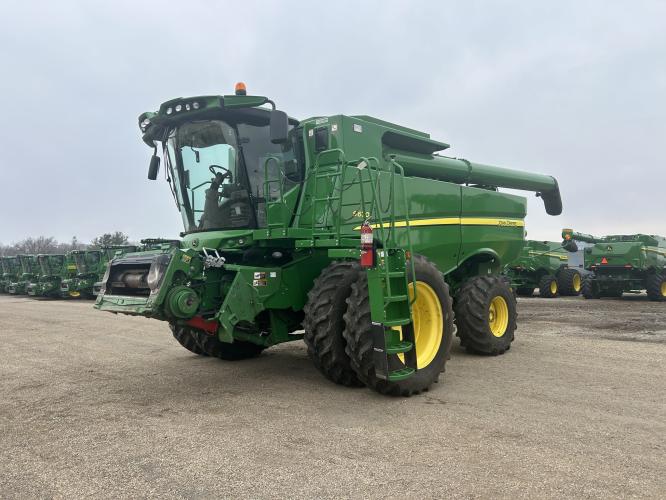John Deere S670