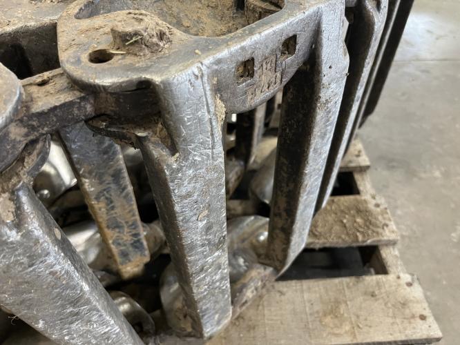 John Deere METAL TRACKS
