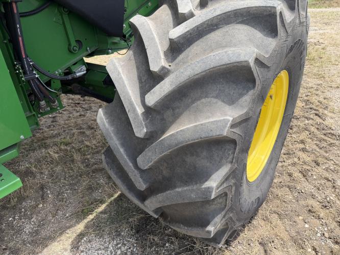 John Deere S780