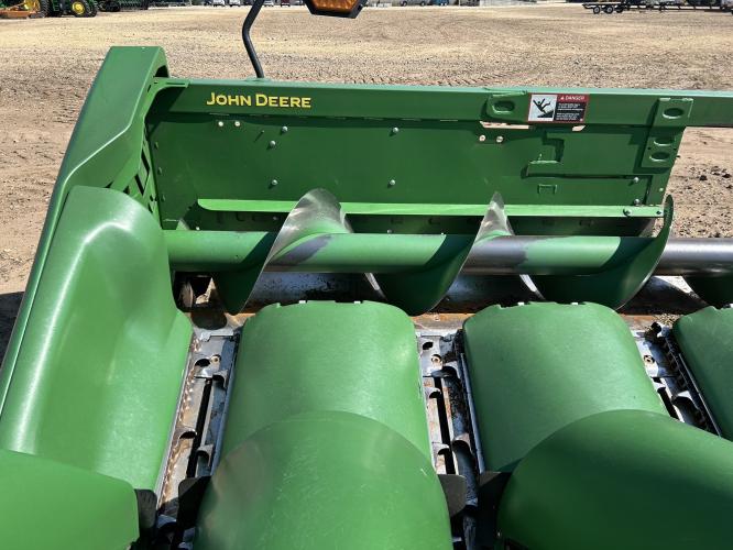 John Deere C8R
