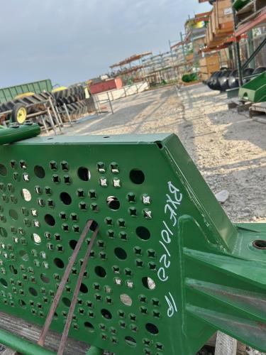 John Deere BXE10120 Dual ladder landing - S series