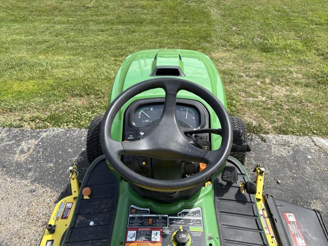 John Deere X730