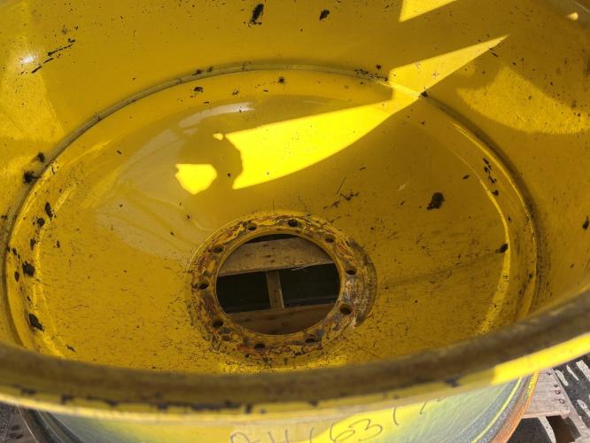 John Deere AH163172 INSIDE DUAL WHEEL 18X38
