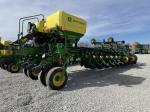John Deere 1775NT
