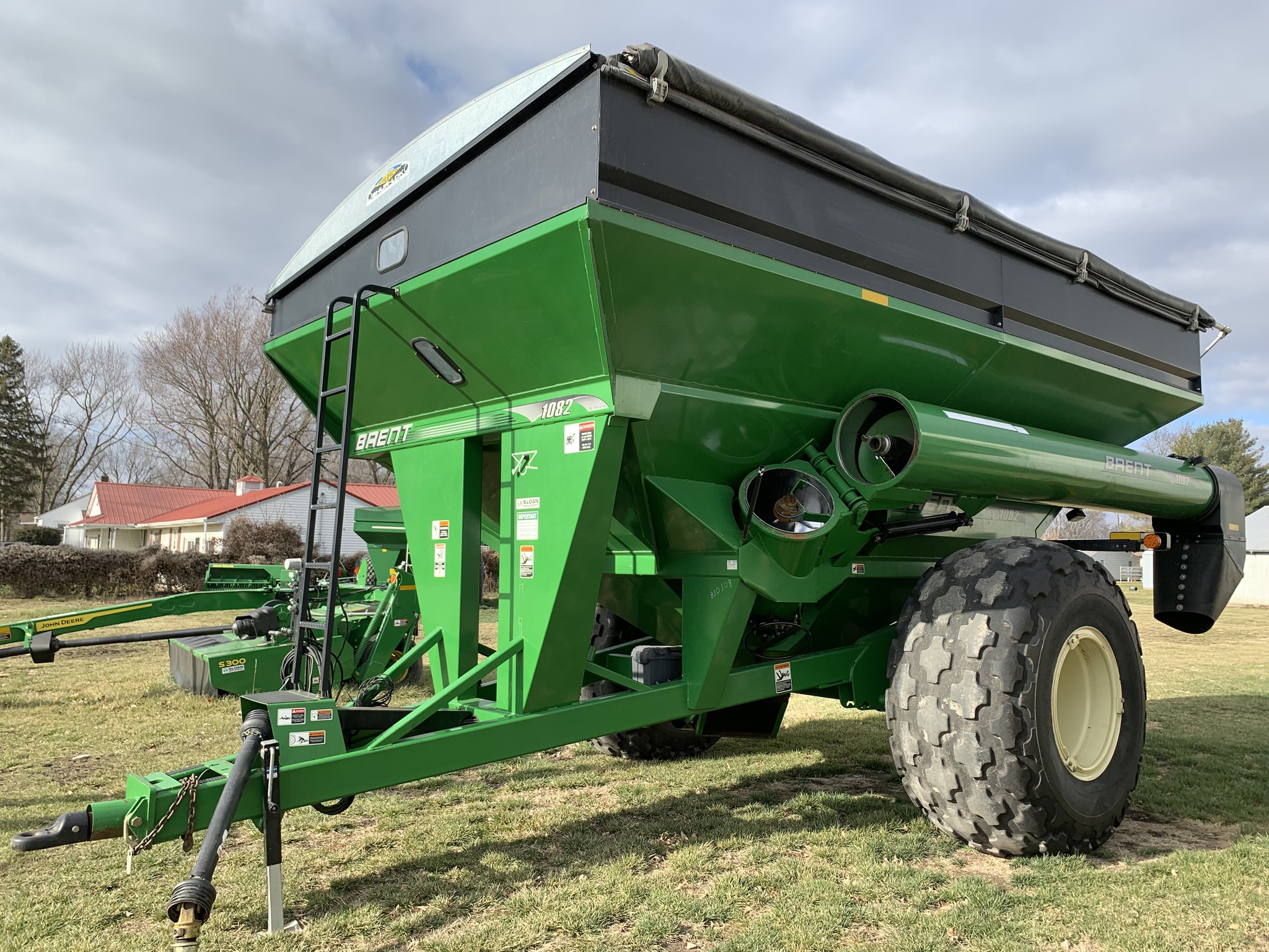 Used Brent 1082 204039 Sloan Implement