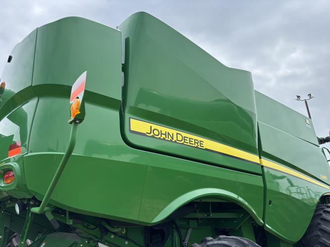 John Deere S680