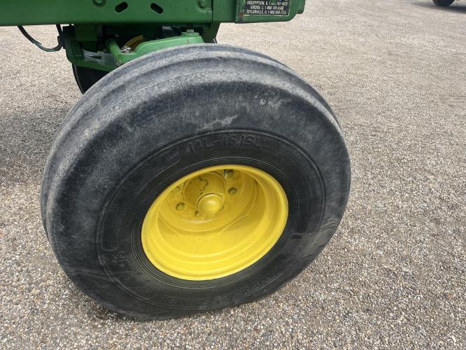 John Deere 4760