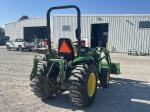 John Deere 3320