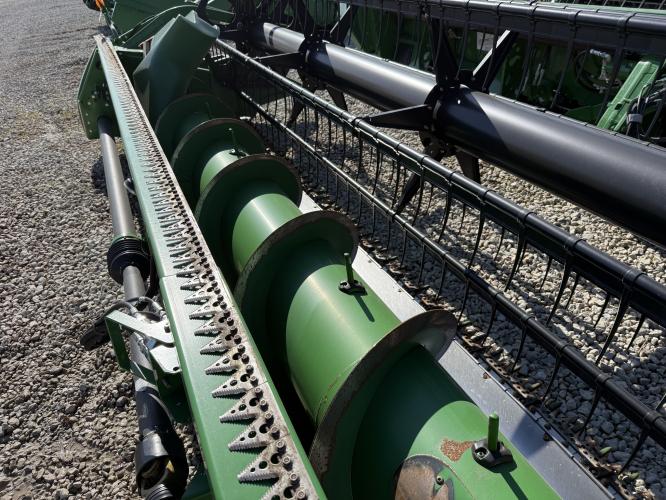 John Deere 635F