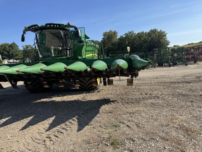 John Deere 612C