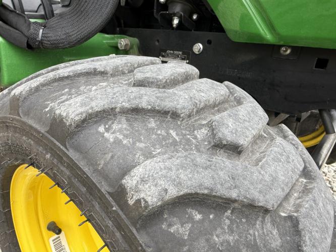 John Deere 1025R
