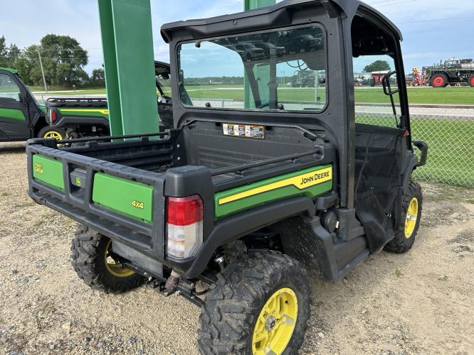 John Deere XUV 835M