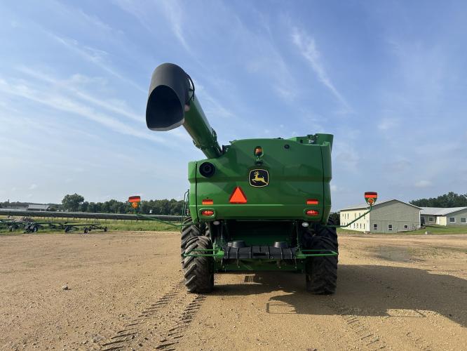 John Deere S780