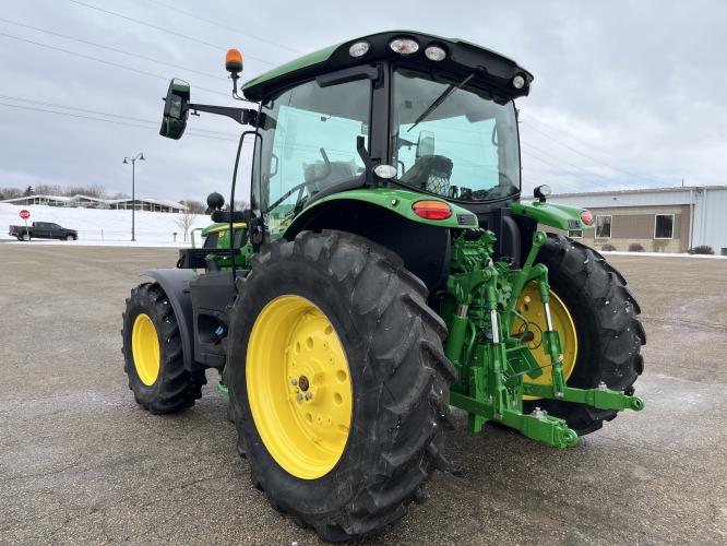 John Deere 6R 130