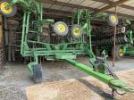 John Deere 2210