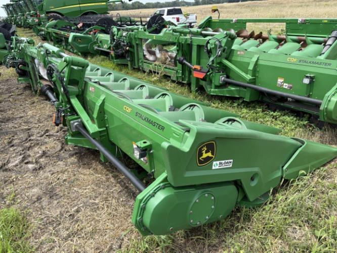 John Deere C12F