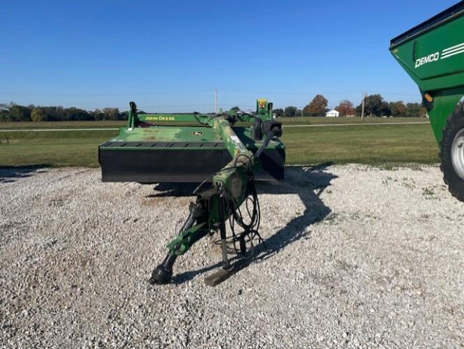 John Deere 535